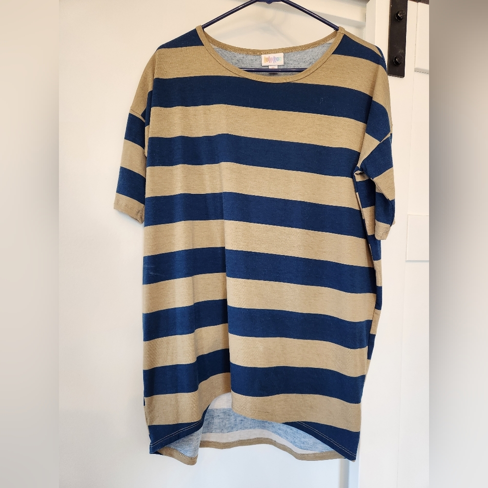 Lularoe top